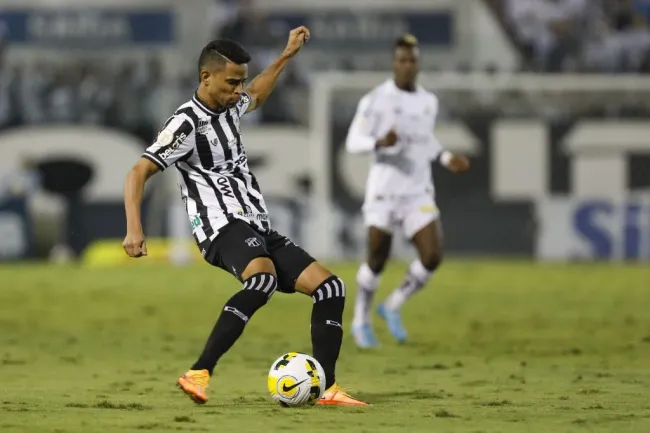 Erick, novo reforço do São Paulo atuando pelo Ceará (Photo by Ricardo Moreira/Getty Images)