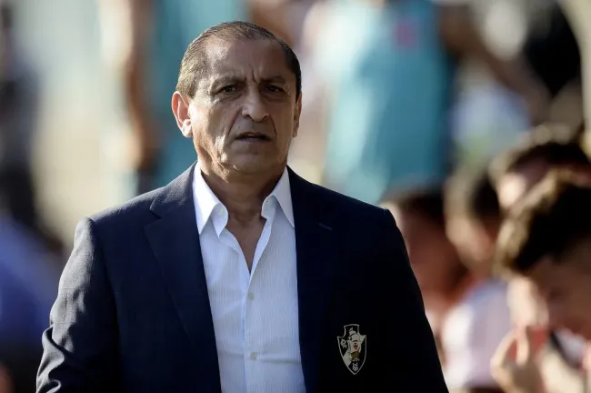 Ramón Díaz, técnico do Vasco. (Photo by Alexandre Loureiro/Getty Images)
