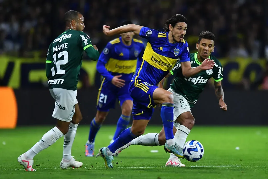 Cavani é o grande nome do ataque do Boca Juniors (Foto: Marcelo Endelli/Getty Images)