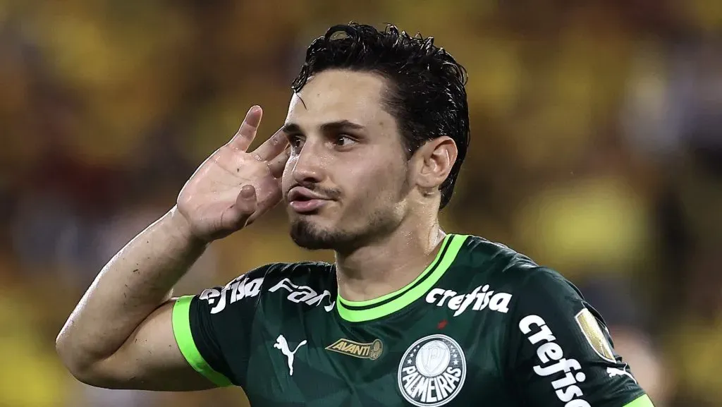Leila define e clubes europeus sabem quanto Palmeiras quer para liberar Raphael Veiga (Photo by Franklin Jacome/Getty Images)
