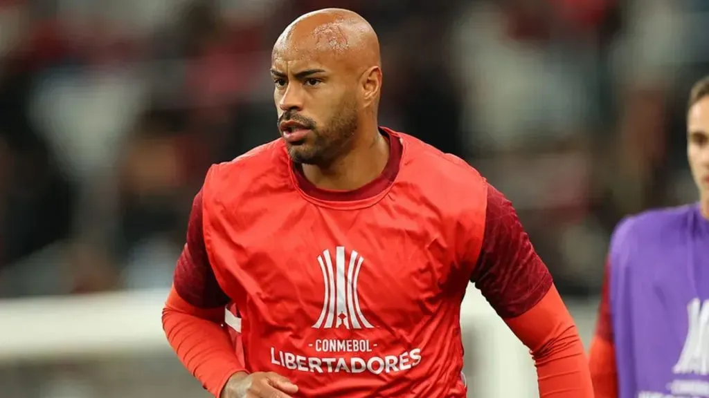 O zagueiro ainda confia na vaga na Libertadores (Foto: José Tramontin/Athletico/Divulgação)