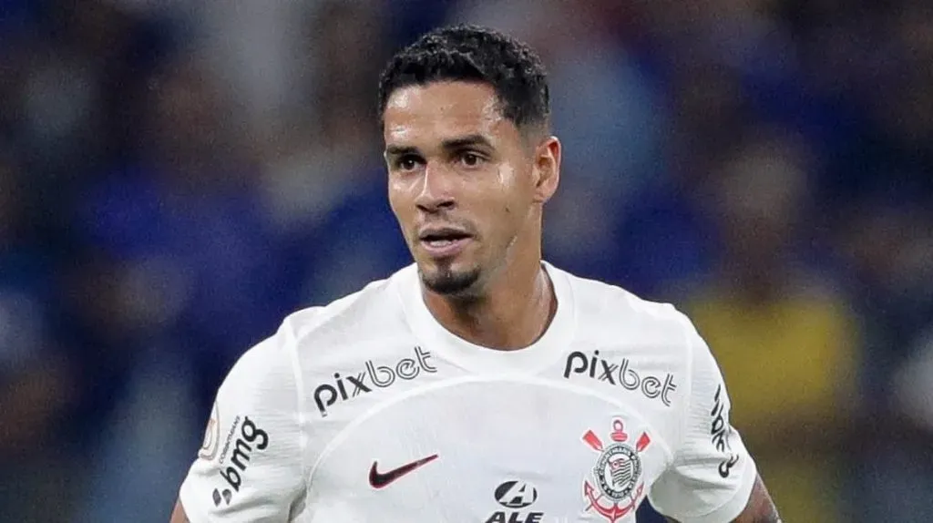 Veríssimo: zagueiro deve ser comprado pelo Timão (Foto: Rodrigo Coca/Ag. Corinthians/Divulgação)