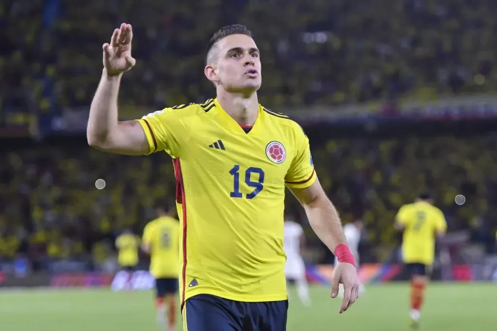 Borré comemorando um gol pela Colômbia (Photo by Gabriel Aponte/Getty Images)
