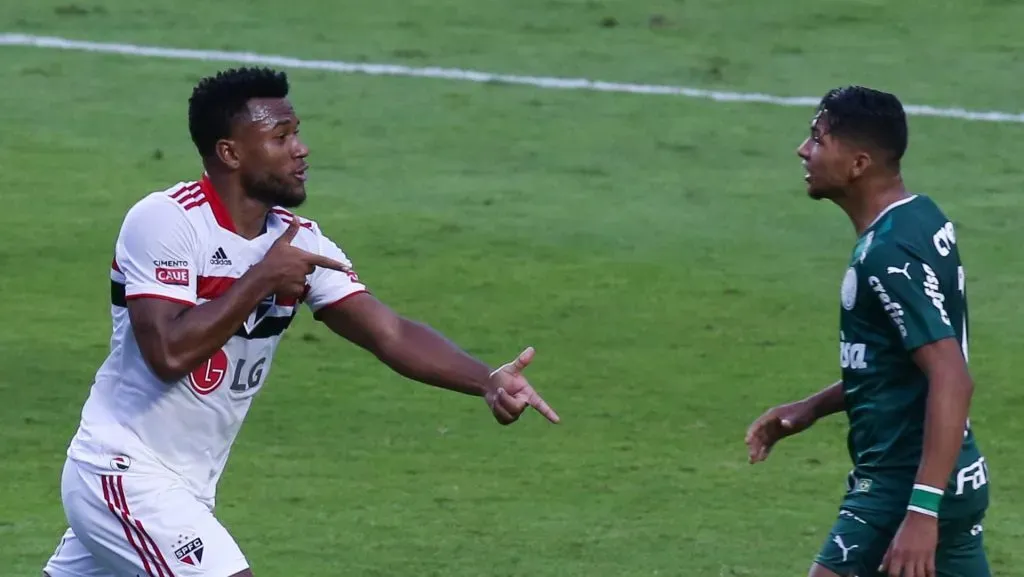 2 na barca: São Paulo deve ter mais duas saídas para 2024; Craque que já foi especulado em rival está fora dos planos (Photo by Alexandre Schneider/Getty Images)