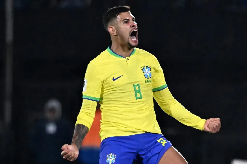 Bruno Guimarães, destaque da Seleção Brasileira – (Photo by Guillermo Legaria/Getty Images)