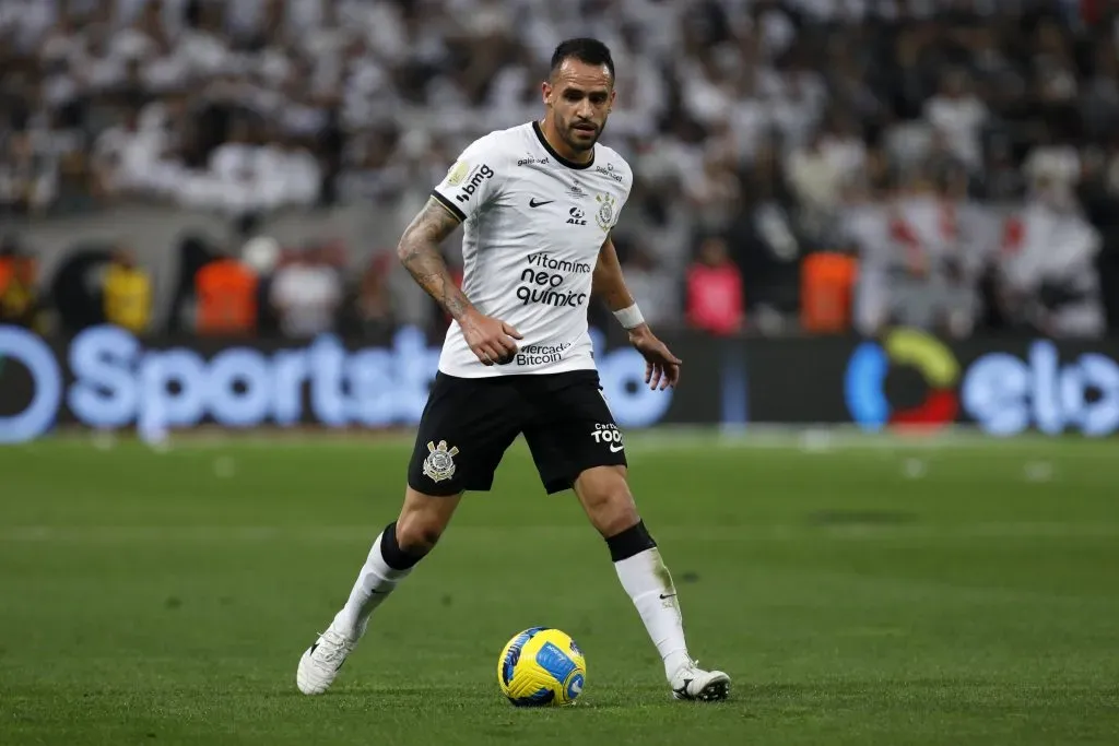 Renato Augusto em ação pelo Corinthians. (Photo by Ricardo Moreira/Getty Images)
