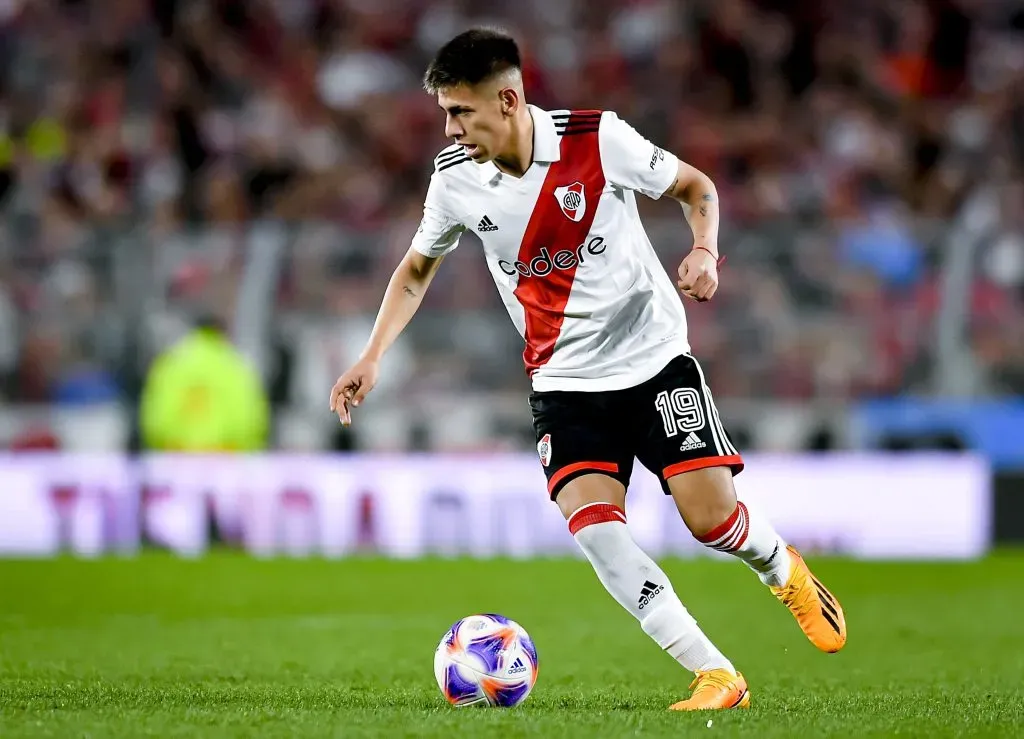 Echeverri atuando pelo River Plate – (Photo by Marcelo Endelli/Getty Images)