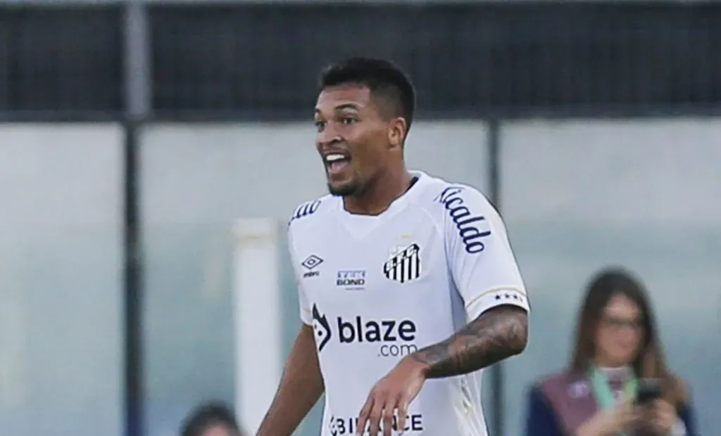 Desbancou a concorrência: Real Madrid surpreende o Santos e define valor astronômico para fechar com Marcos Leonardo (Photo by Ricardo Moreira/Getty Images)