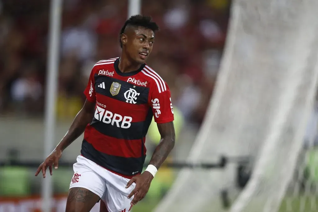 Bruno Henrique aguarda confirmação do novo vínculo no Flamengo. Foto: Wagner Meier/Getty Images