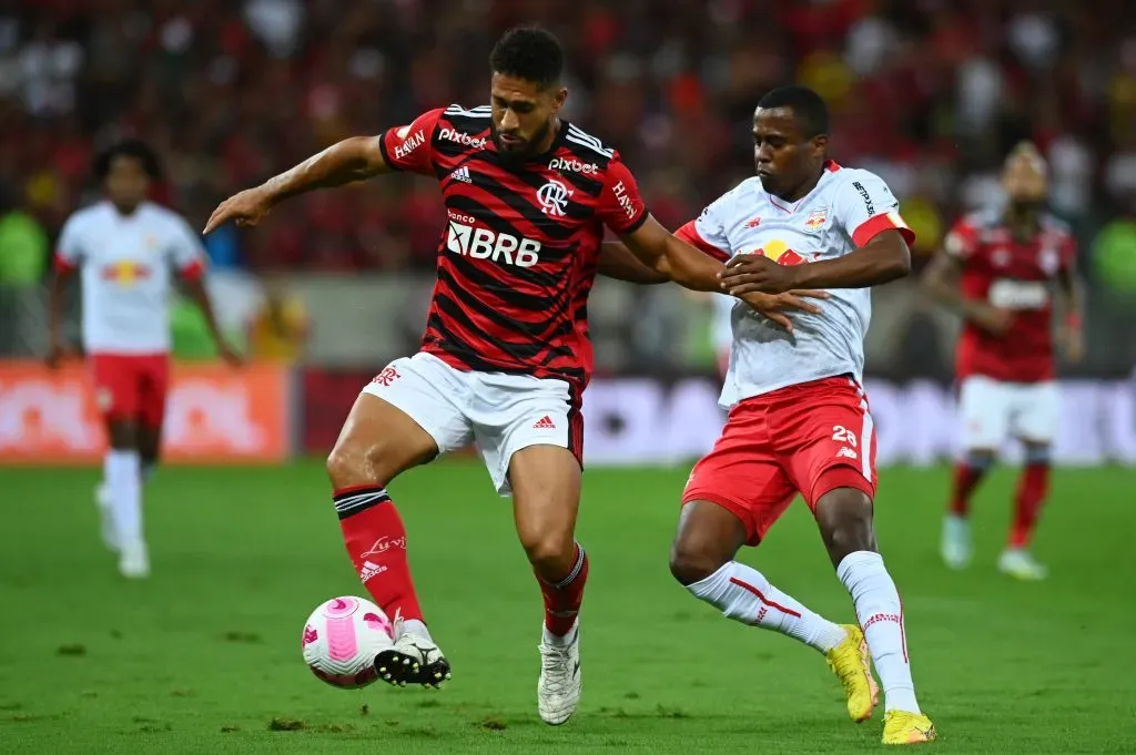 Pablo contra o RB Bragantino. (Photo by Andre Borges/Getty Images)