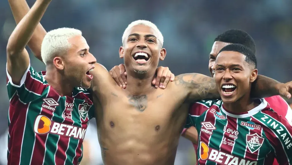 Europa de olho! John Kennedy pode acertar novo acordo em breve e Fluminense entra em ação (Photo by Raul Sifuentes/Getty Images)