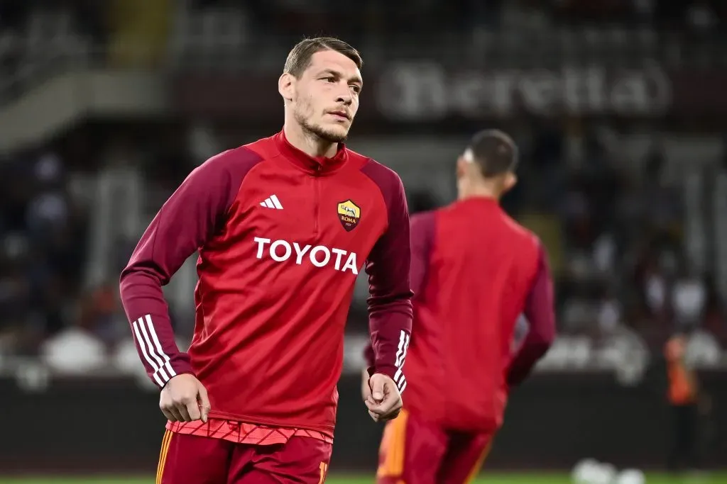 Andrea Belotti aquecendo pela Roma. (Photo by Stefano Guidi/Getty Images)