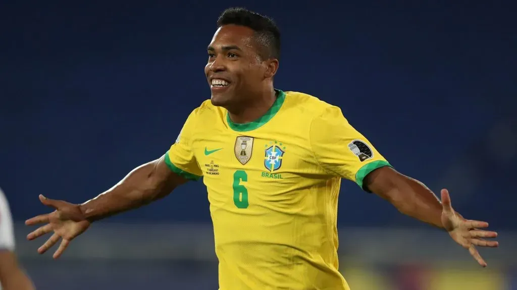 Já está definido: Flamengo tem craque da Seleção Brasileira como ‘substituto ideal’ para Filipe Luís (Photo by Buda Mendes/Getty Images)