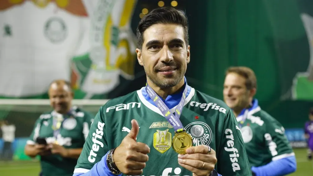 Abel Ferreira tem acordo com novo clube e vai deixar o Palmeiras; Veja o tempo de contrato oferecido (Photo by Ricardo Moreira/Getty Images)