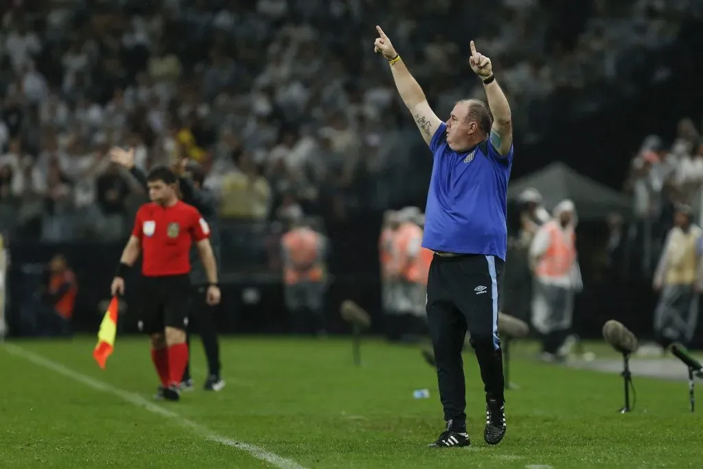 Marcelo Fernandes técnico do Santos (Photo by Ricardo Moreira/Getty Images)