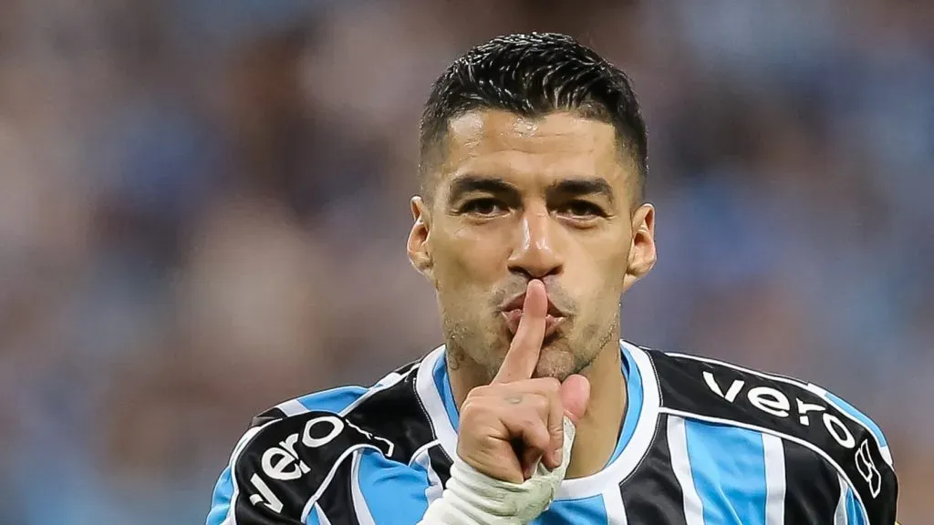 Suárez está de saída do Grêimio. (Photo by Pedro H. Tesch/Getty Images)