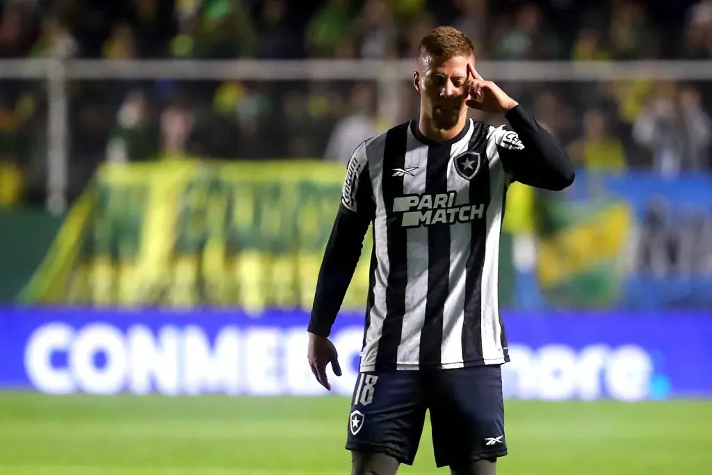 Lucas Fernandes não interessa ao Clube para 2024 (Foto: Marcos Brindicci/Getty Images)