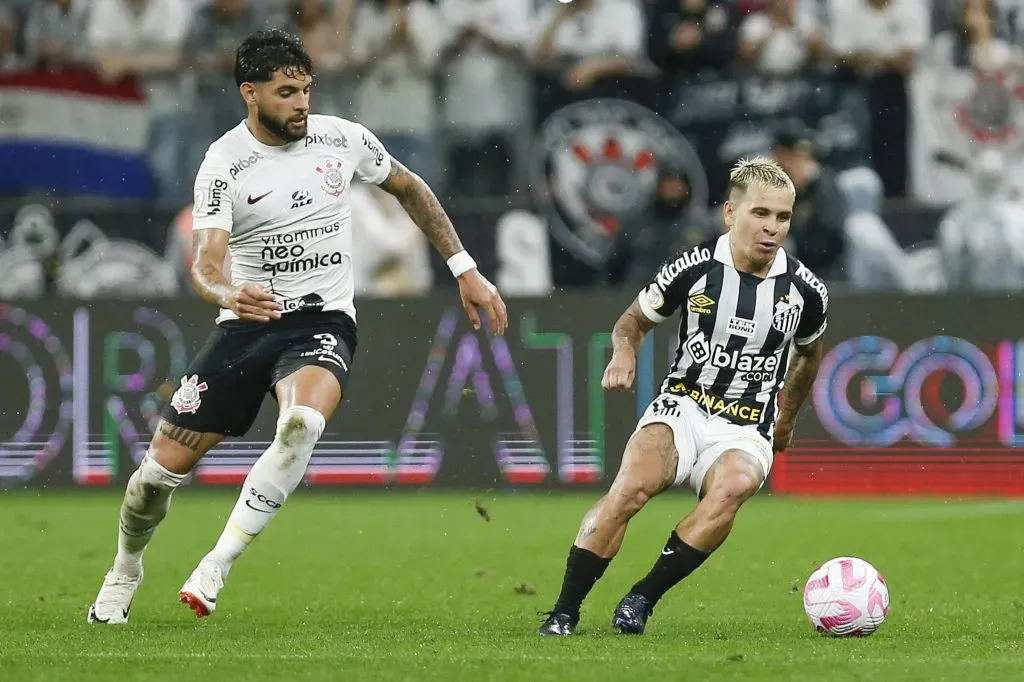 Soteldo em partida contra o Corinthians. (Photo by Ricardo Moreira/Getty Images)