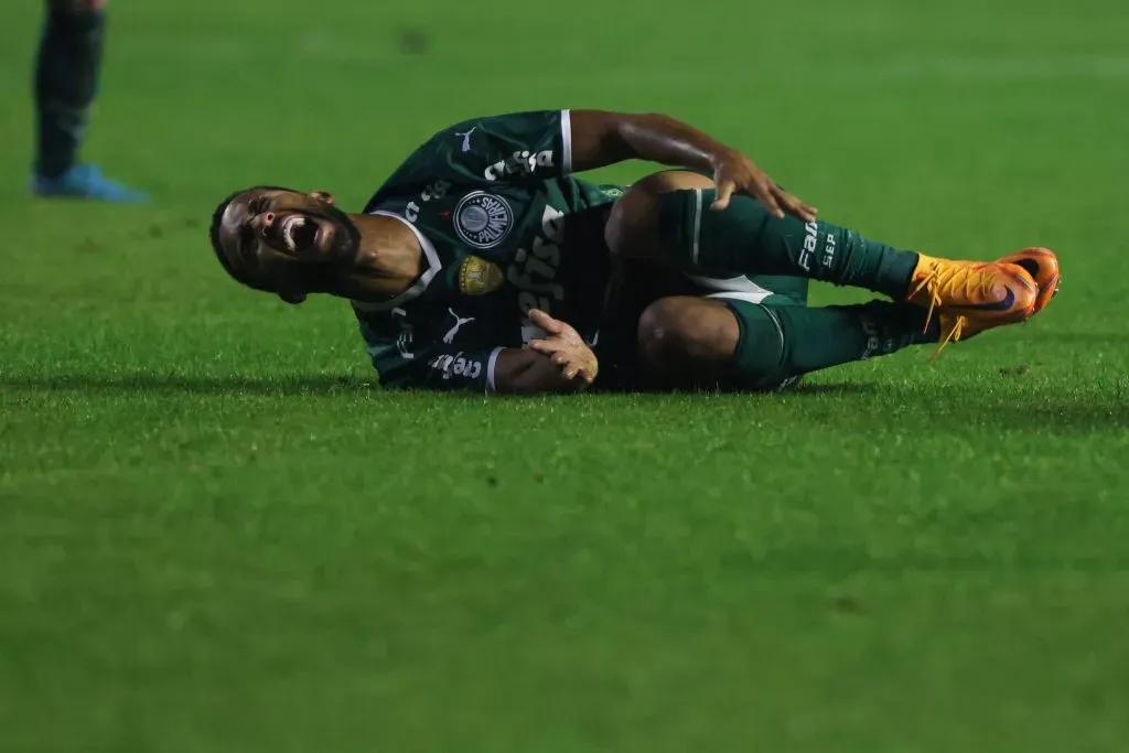 Santos quer Jorge. (Photo by Silvio Avila/Getty Images)