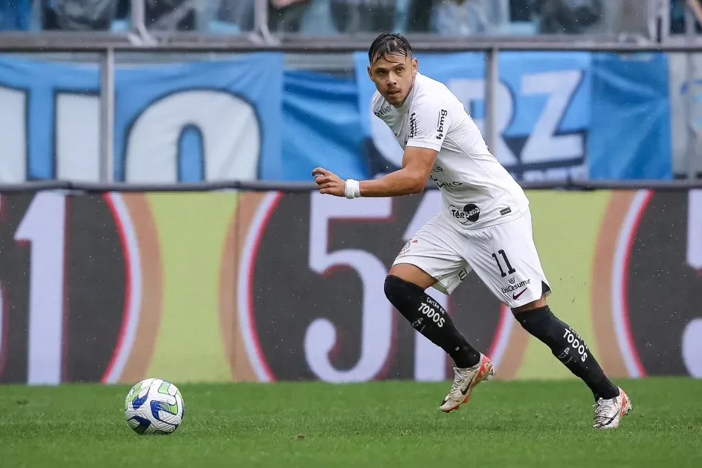 Ángel na partida diante do Grêmio (Photo by Pedro H. Tesch/Getty Images)