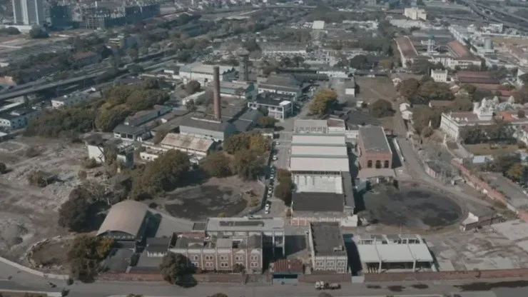Foto: Reprodução Cartoloucos/YouTube – Terreno do Gasômetro