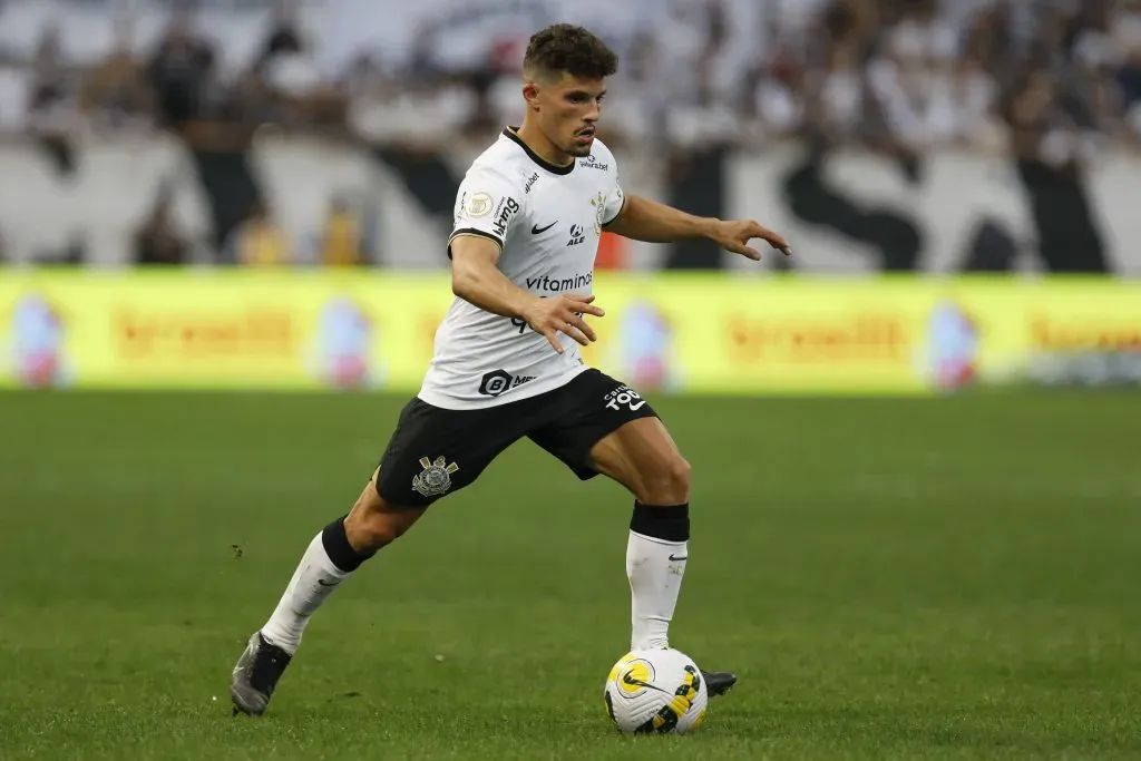 Rafael Ramos em ação pelo Corinthians – (Photo by Ricardo Moreira/Getty Images)