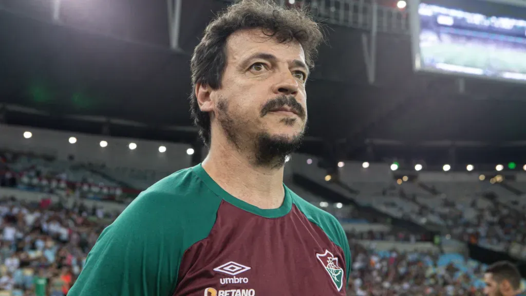 O técnico não está preocupado com a situação (Foto: Lucas Merçon/Fluminense/Divulgação)