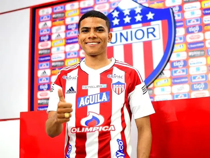 Enamorado apresentado no Junior Barranquilla. (Foto: Divulgação)