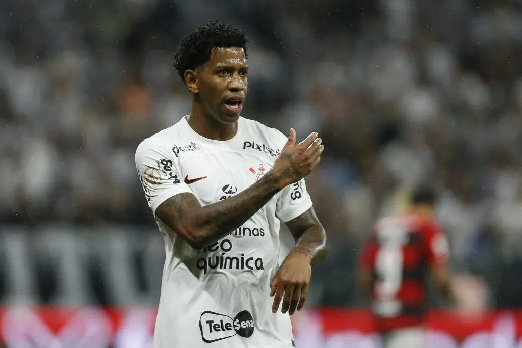 Gil pelo Corinthians. (Photo by Ricardo Moreira/Getty Images)