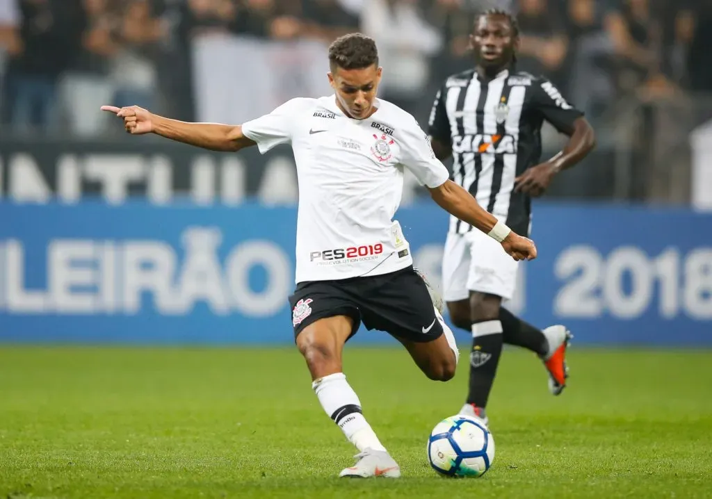 Pedrinho nos tempos de Corinthians. (Photo by Alexandre Schneider/Getty Images)