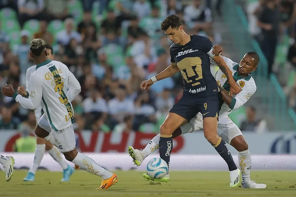 Juan Dinenno of Pumas. (Photo by Manuel Guadarrama/Getty Images)
