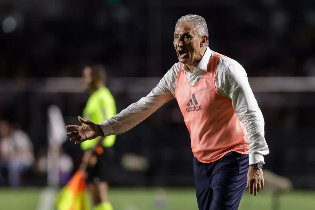 Flamengo é o time mais forte do país. (Photo by Alexandre Schneider/Getty Images)