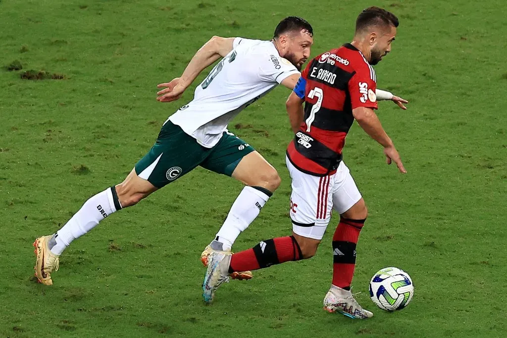 Meia no duelo diante do Goiás (Photo by Buda Mendes/Getty Images)