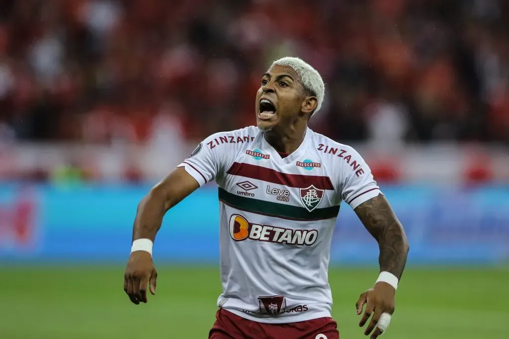 John Kennedy do Fluminense comemora gol contra o Internacional pela Libertadores. (Photo by Pedro H. Tesch/Getty Images)