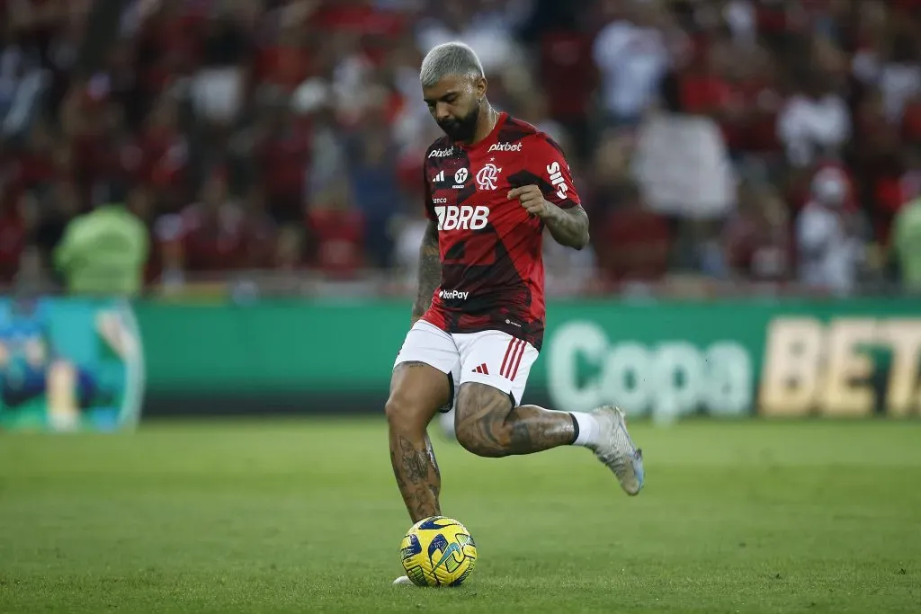 Gabigol aquecendo pelo Flamengo. (Photo by Wagner Meier/Getty Images)