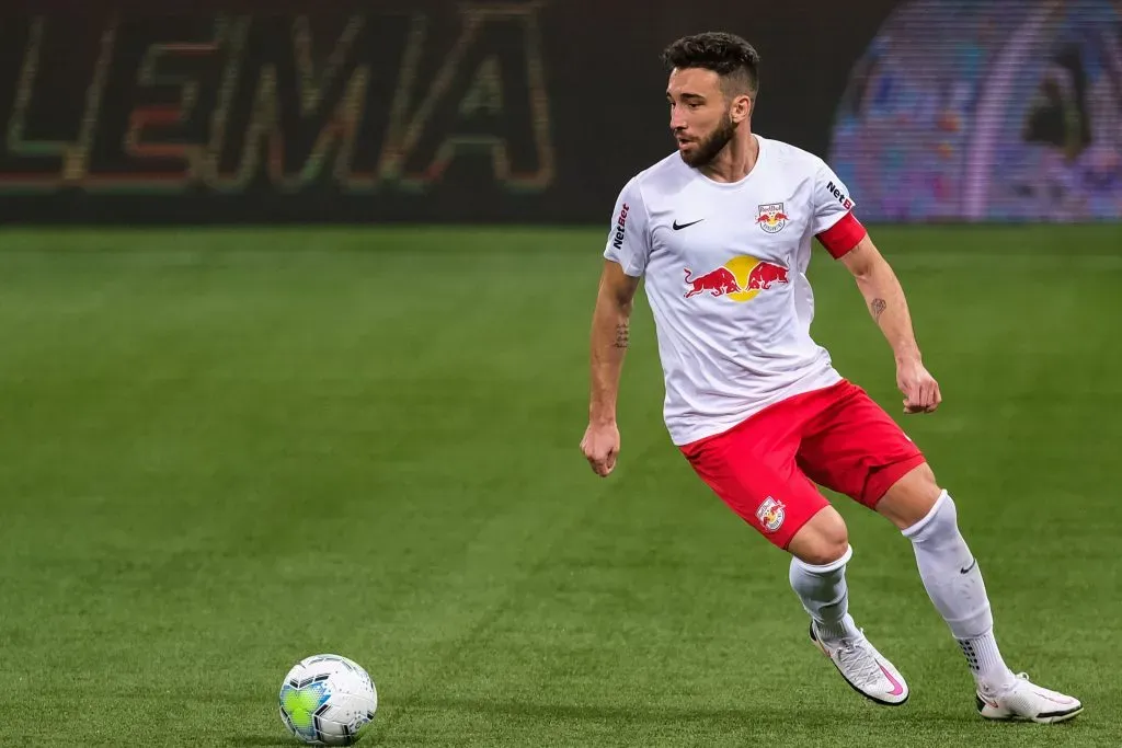 Léo Ortiz pode ter aumento salarial significativo. Foto: Marcello Zambrana/AGIF