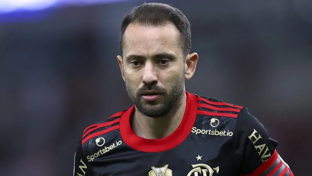 Everton Ribeiro deixou o Mengão ao fim de seu contrato (Foto: Buda Mendes/Getty Images)