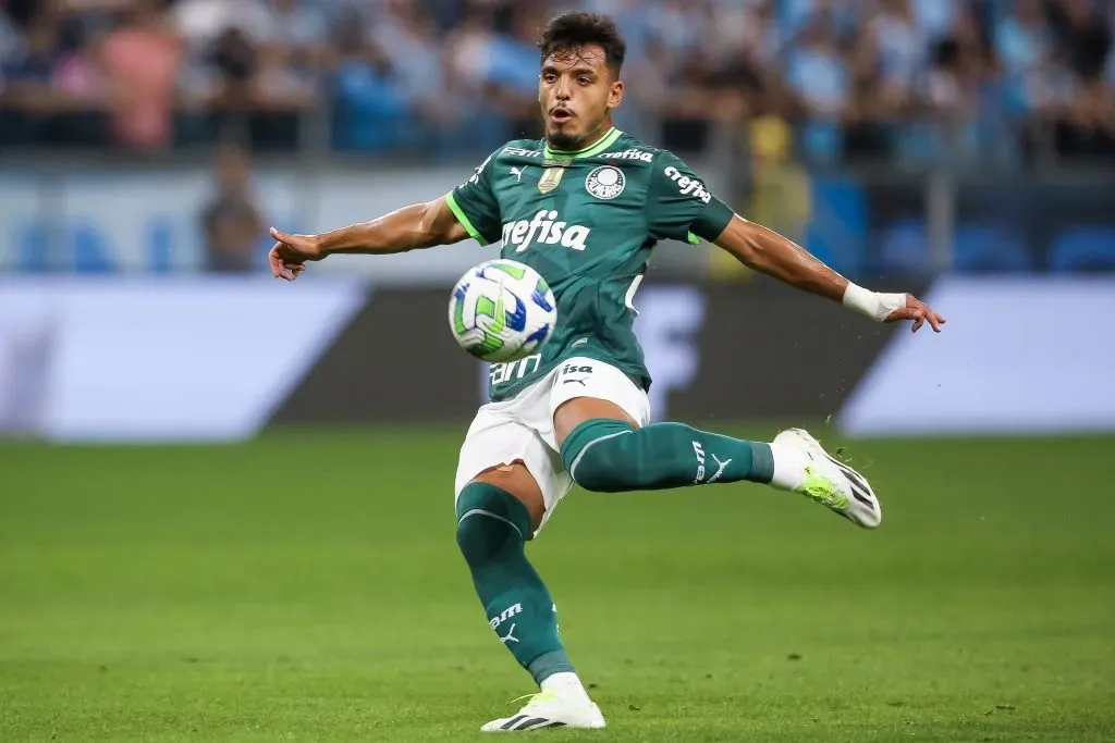 Gabriel Menino of Palmeiras(Photo by Pedro H. Tesch/Getty Images)