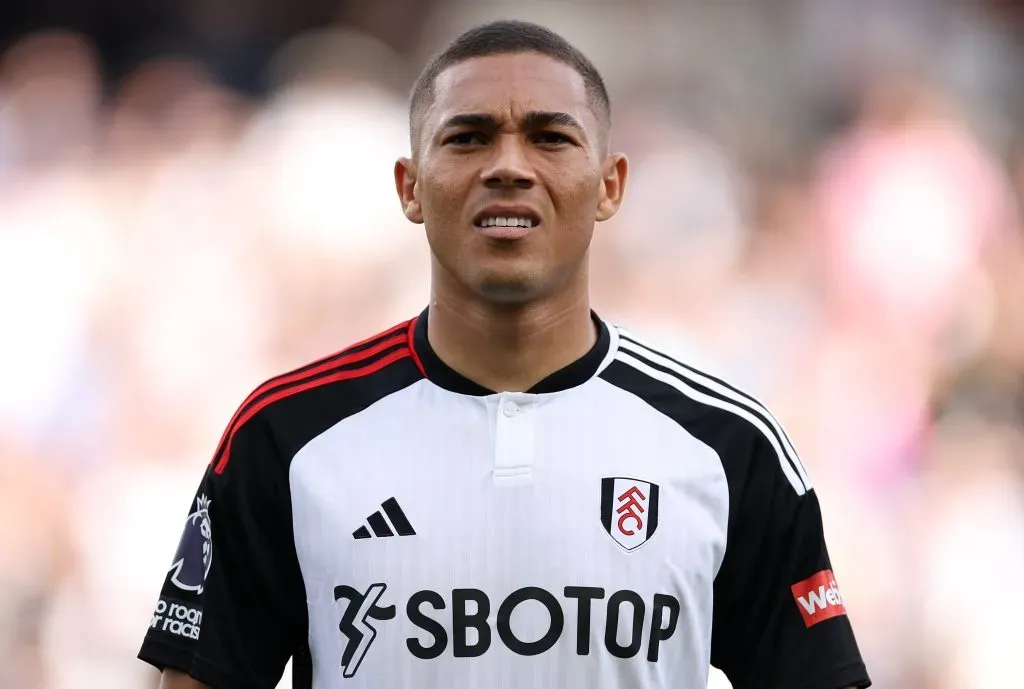 Brasileiro na partida diante do Sheffield (Photo by Ryan Pierse/Getty Images)