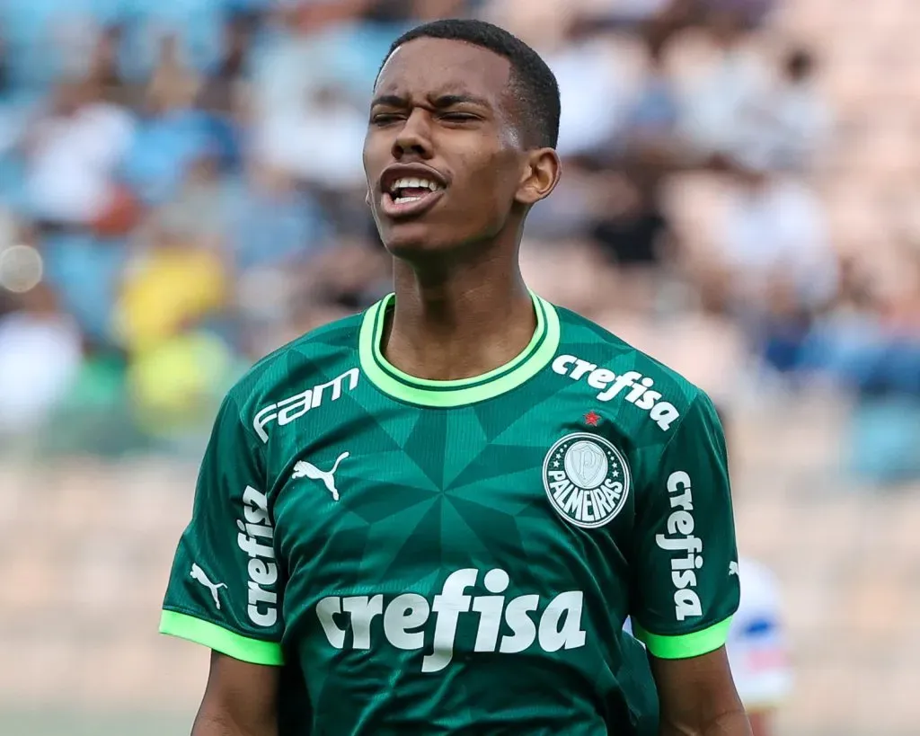 Estêvão, do Palmeiras comemora seu gol na estreia da Copinha | (Foto: Fabio Menotti/Palmeiras/by Canon)