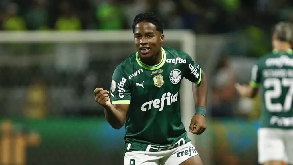 Endrick em ação pelo Palmeiras (Foto: Ricardo Moreira/Getty Images)