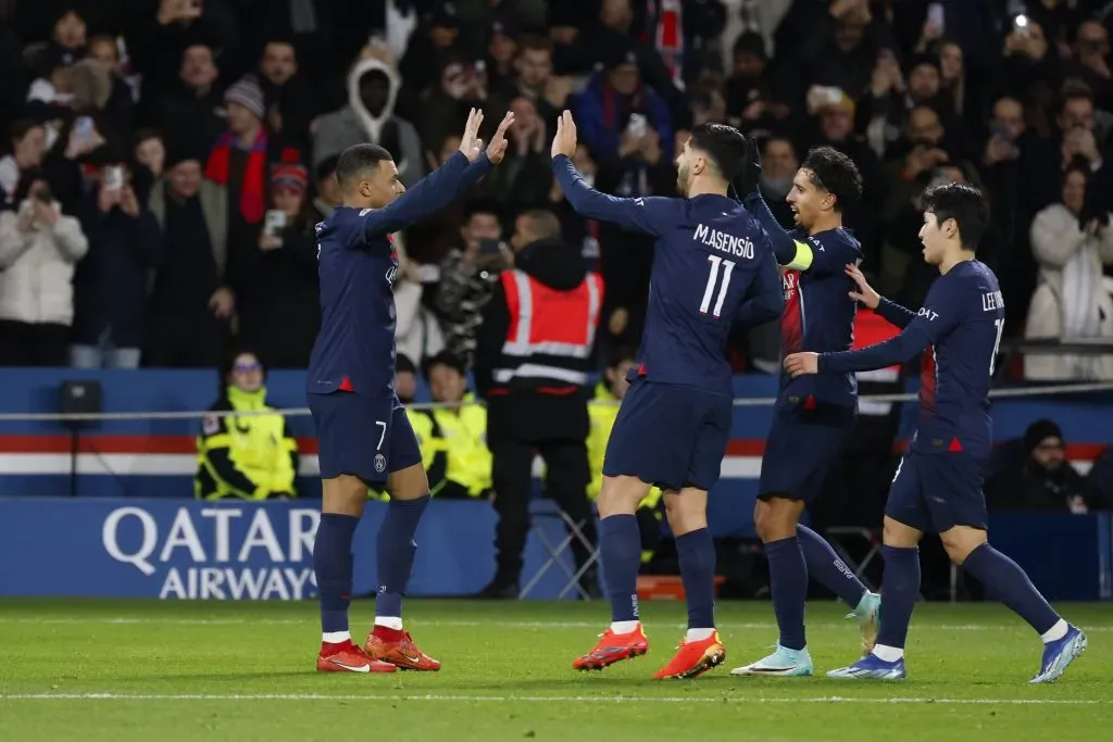 Mbappé em ação pelo PSG. (Photo by Catherine Steenkeste/Getty Images for Qatar Airways )