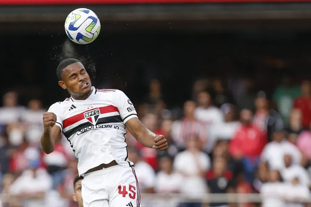 Nathan está próximo do Bragantino (Foto: Ricardo Moreira/Getty Images)