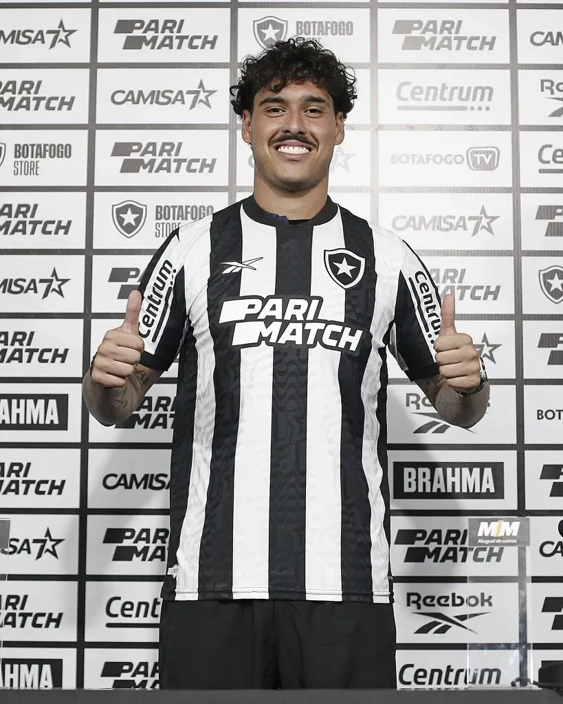 Apresentação de John e Halter do Botafogo, Estadio Nilton Santos. 09 de Janeiro de 2024, Rio de Janeiro, RJ, Brasil. Foto: Vitor Silva/Botafogo.