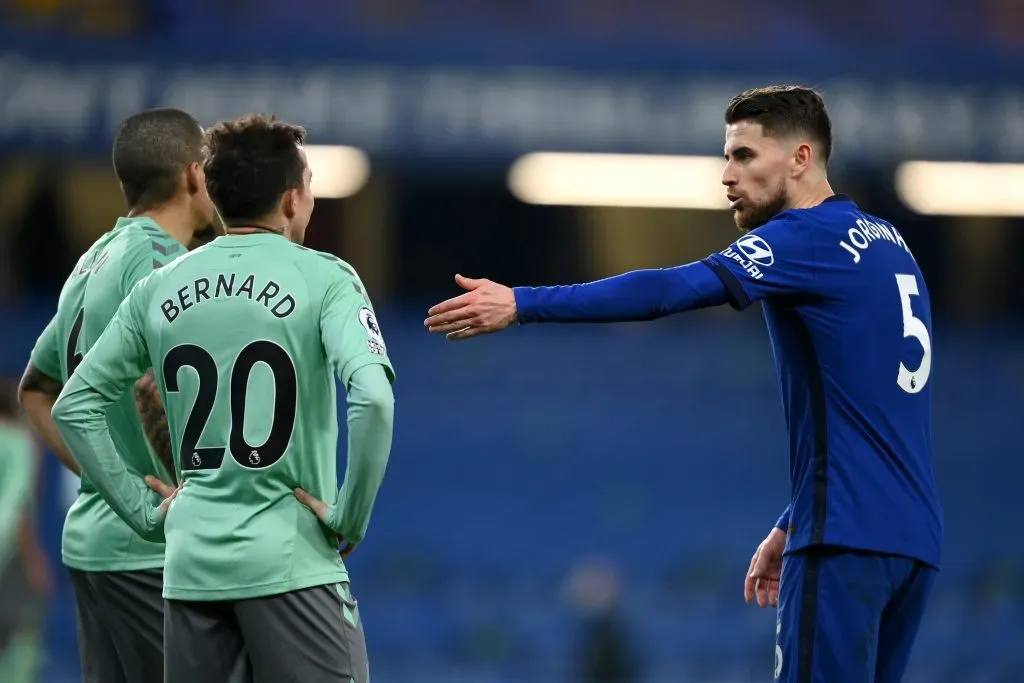 Bernard em tempos de Everton. (Photo by Mike Hewitt/Getty Images)