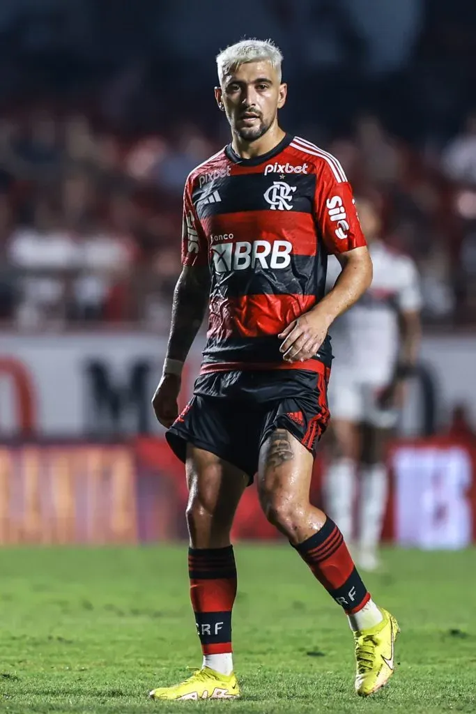 Arrascaeta em ação pelo Flamengo. Foto: Marcello Zambrana/AGIF