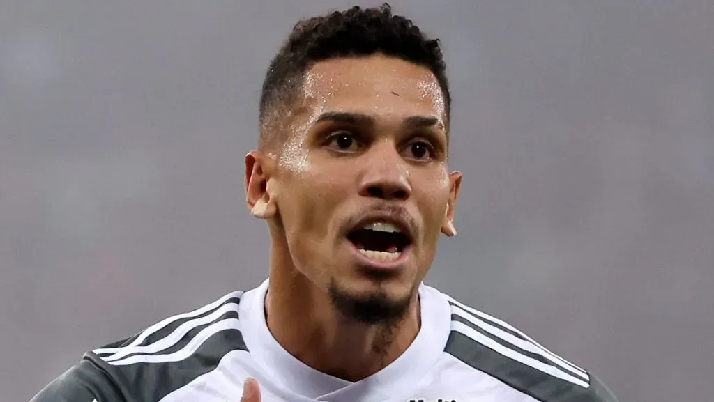 Paulinho é procurado para assinar com grande projeto e recebe proposta para deixar o Atlético Mineiro. (Photo by Buda Mendes/Getty Images)
