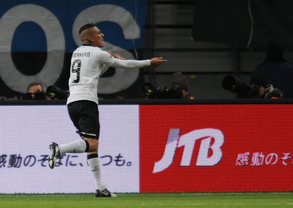 Paolo Guerrero nos tempos de Corinthians.  (Photo by Kaz Photography/Getty Images)