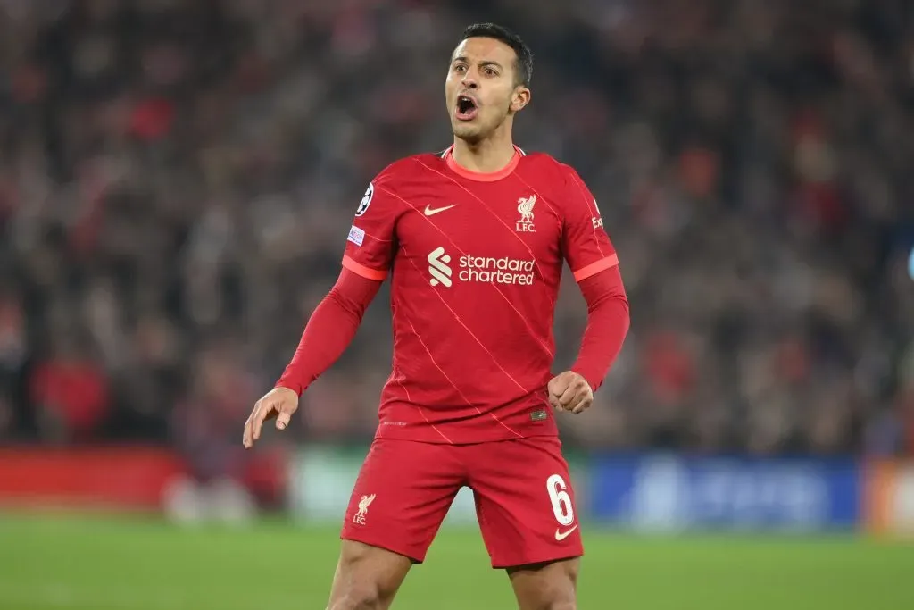 Thiago em ação pelo Liverpool (Photo by Michael Regan/Getty Images)