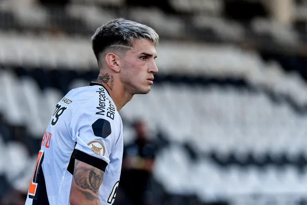 RJ – RIO DE JANEIRO – 06/08/2023 – BRASILEIRO A 2023, VASCO X GREMIO – Luca Orellano jogador do Vasco durante partida contra o Gremio no estadio Sao Januario pelo campeonato Brasileiro A 2023. Foto: Thiago Ribeiro/AGIF